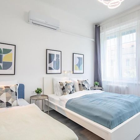 Newly Designed Central Studio Budapest Luaran gambar