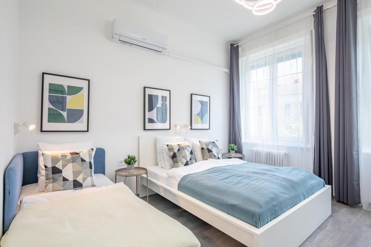 Newly Designed Central Studio Budapest Luaran gambar