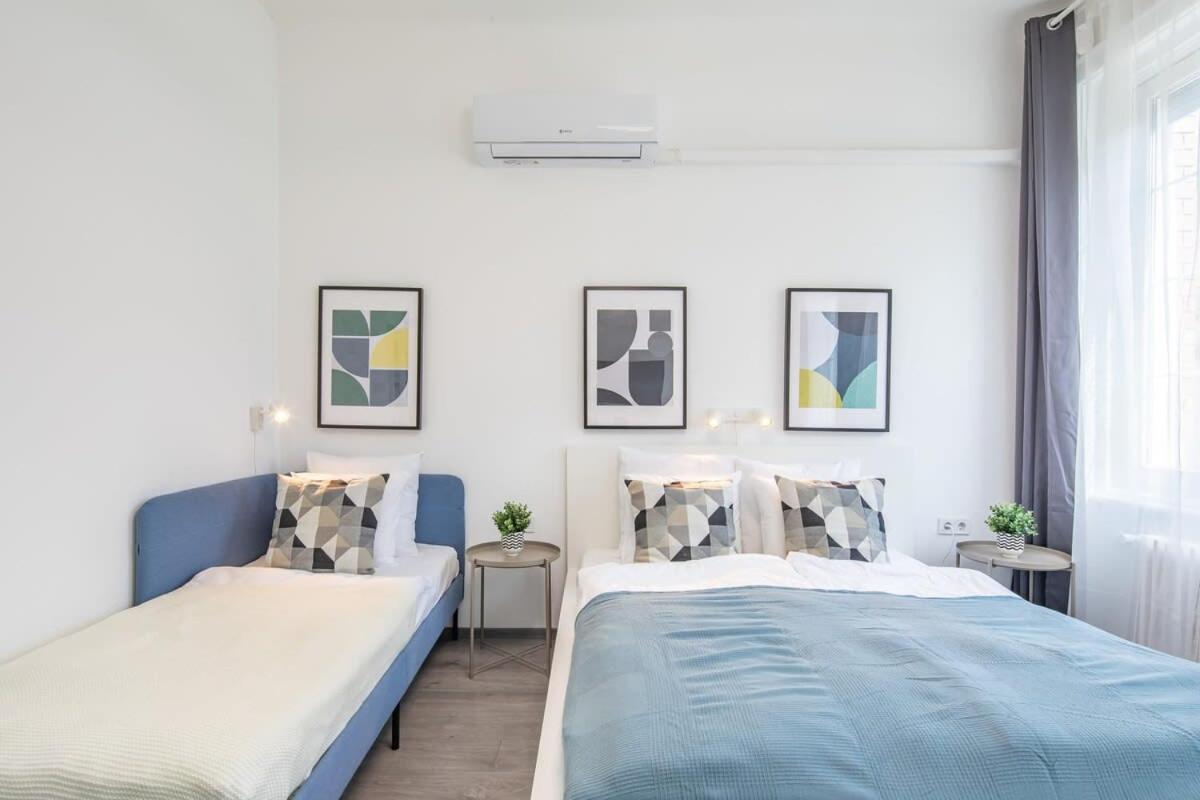 Newly Designed Central Studio Budapest Luaran gambar