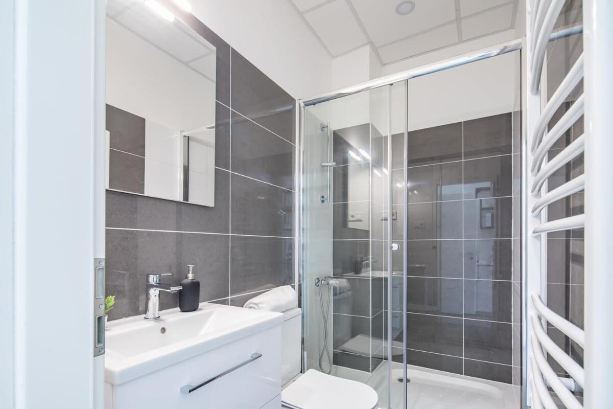 Newly Designed Central Studio Budapest Luaran gambar