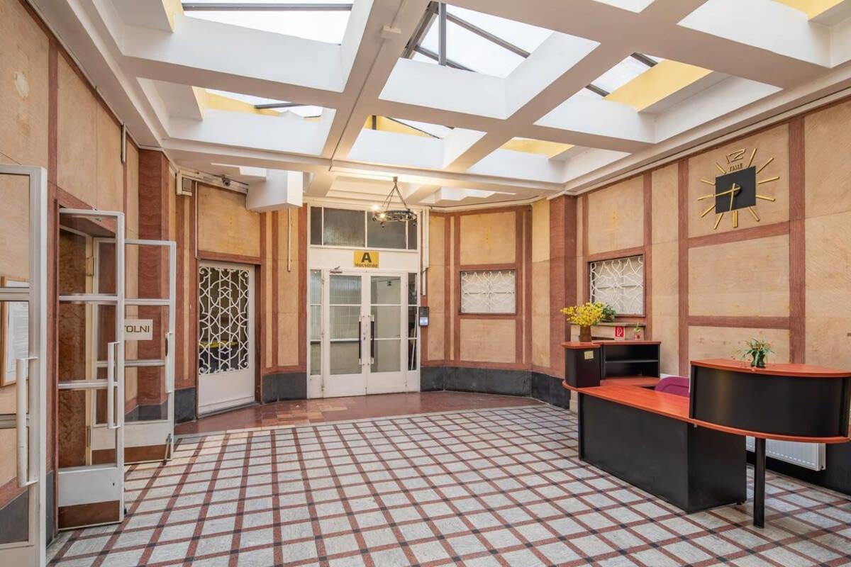 Newly Designed Central Studio Budapest Luaran gambar