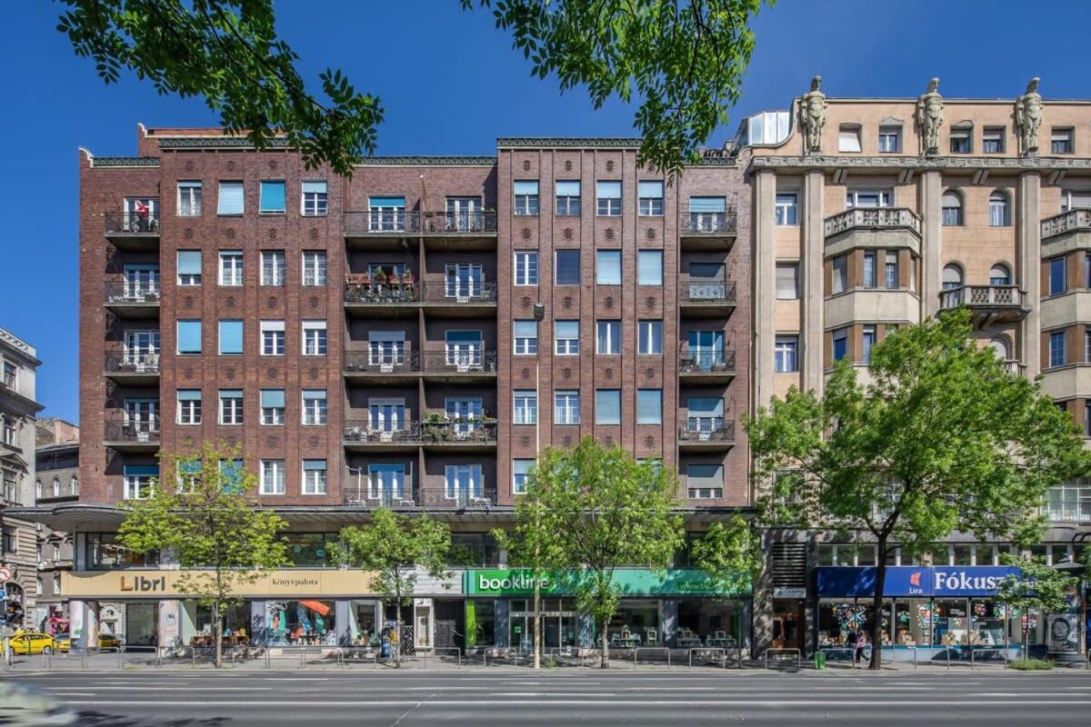 Newly Designed Central Studio Budapest Luaran gambar